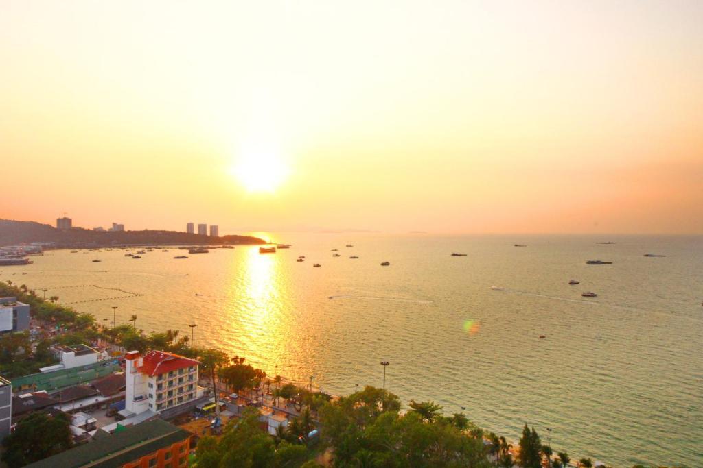 View Talay 6 Pattaya Beach Apartment By Honey Ngoại thất bức ảnh